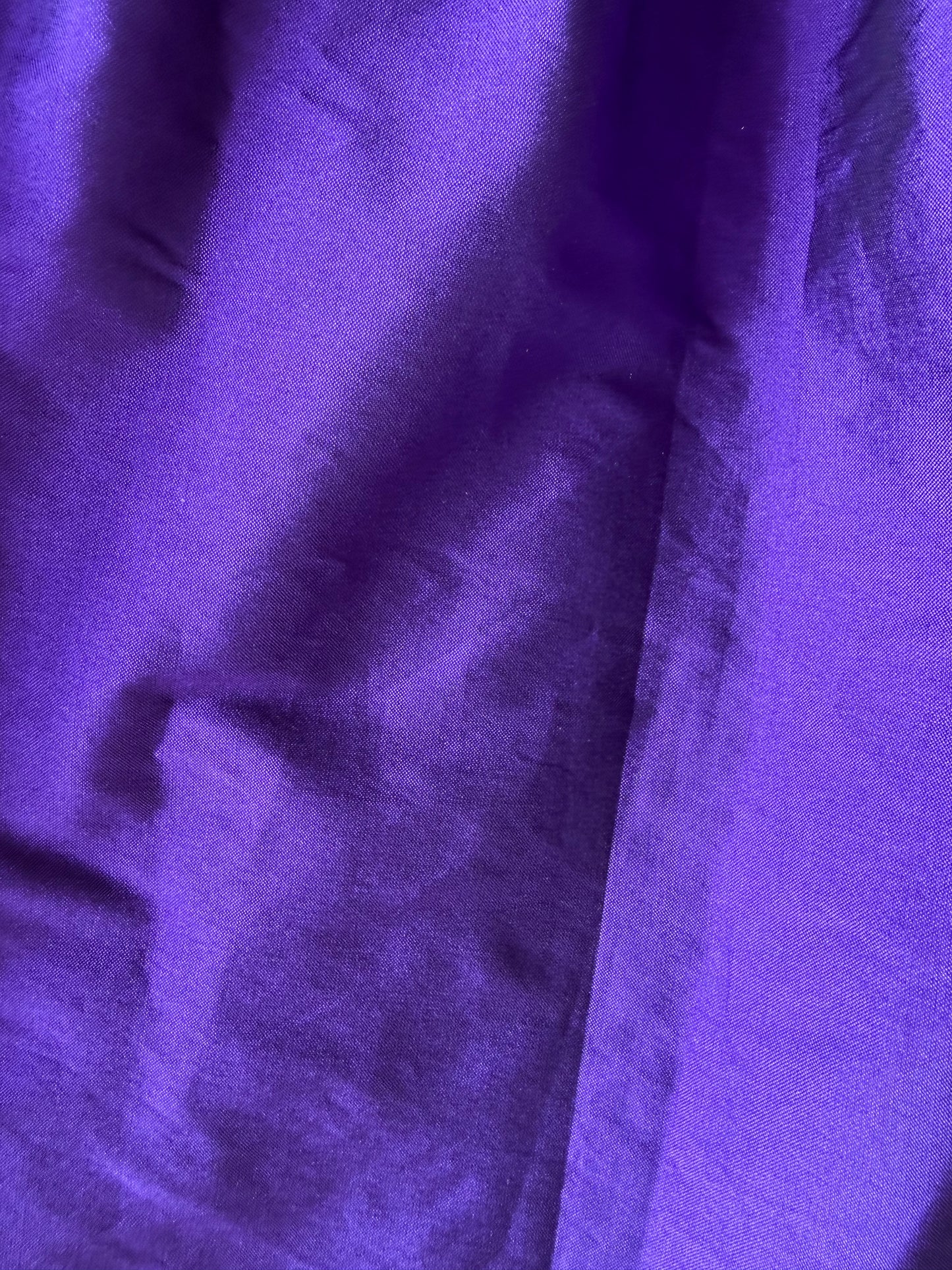 MAXI FALDA TAFETA MORADA CON CINTURÓN