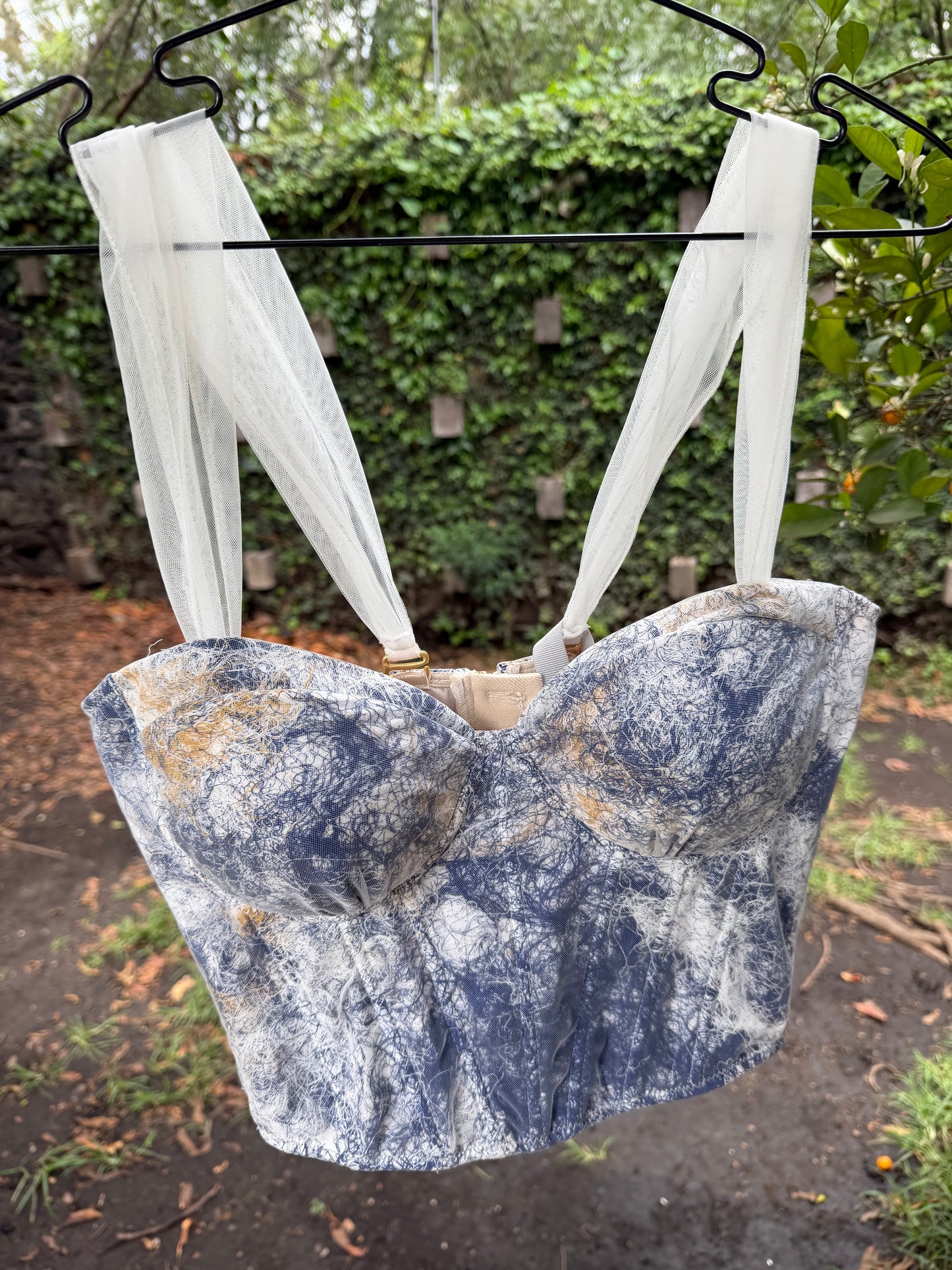 CORSET HEBRAS AZULES CON BLANCO