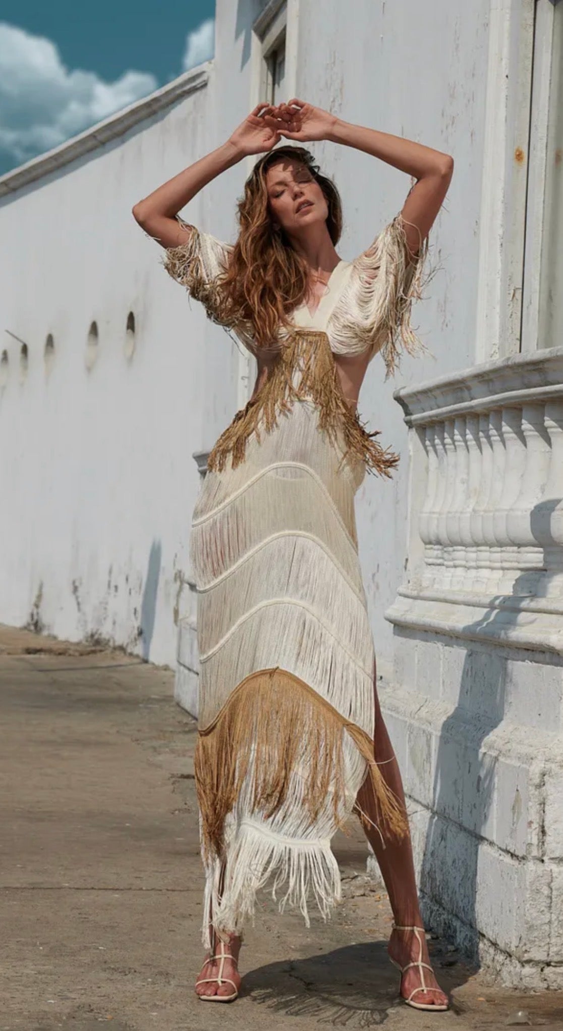 KAFTAN FLECOS CUT OUT