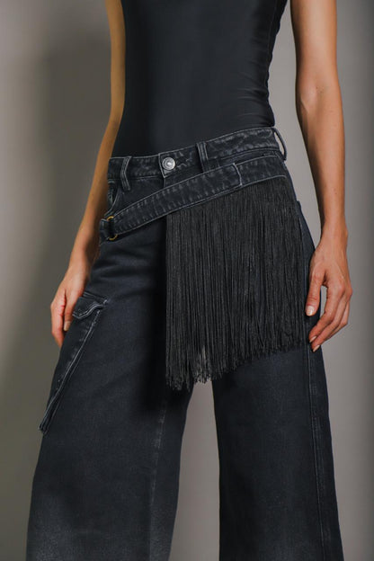 PANTALÓN DENIMN NEGRO CON FLECOS