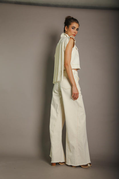 CHALECO MEZCLILLA BEIGE CON FLECOS