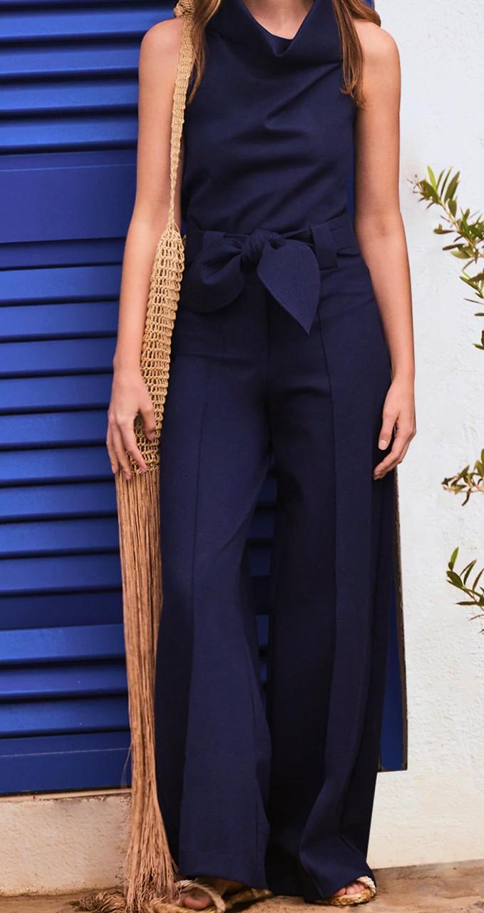 Blusa cuello alto sin mangas