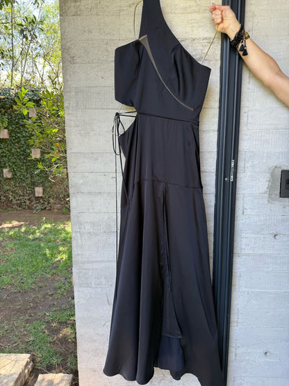 Vestido con escote asimétrico