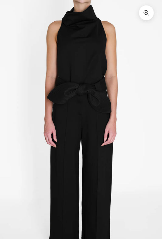 Blusa cuello alto sin mangas